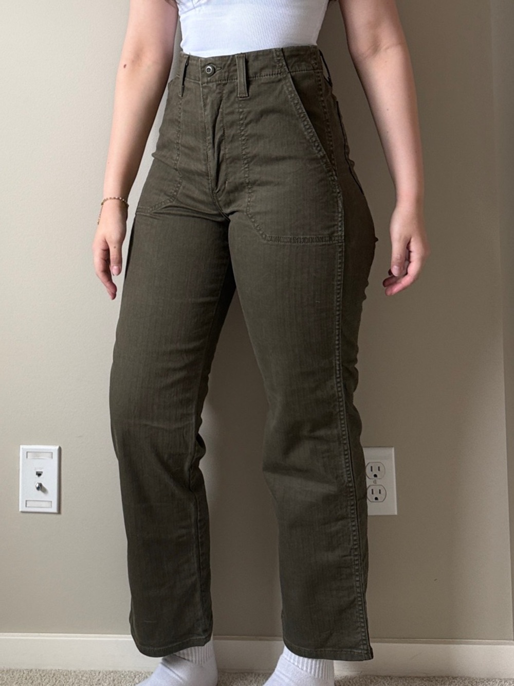 Levi’s High-Waisted Olive Green Utility Pants